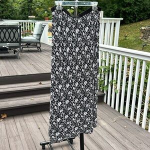 Jones New York beautiful maxi skirt